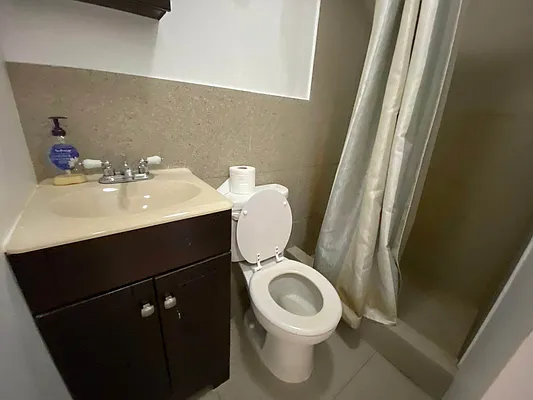 Rented by Oxford Property Group | media 12