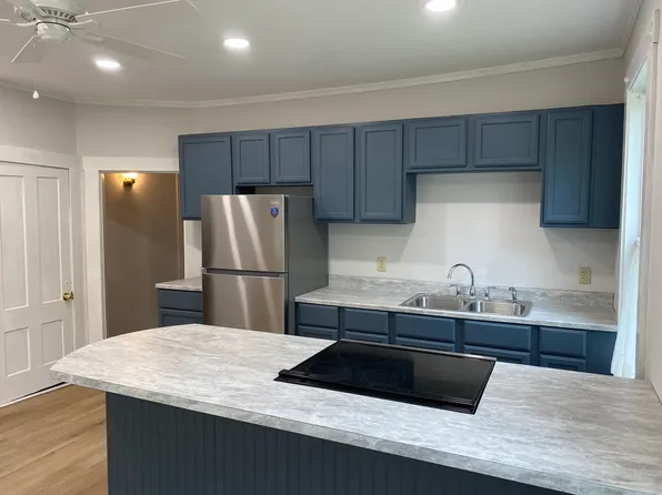 47 Union St #1, Farmington, NH 03835