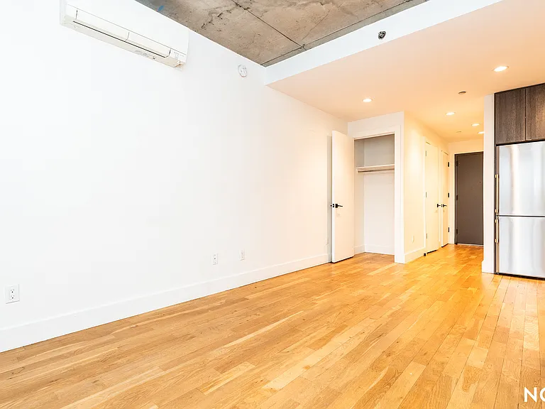 824 E New York Ave #2L — Photo 1