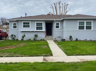 7717 Ostrom Ave, Van Nuys, CA 91406