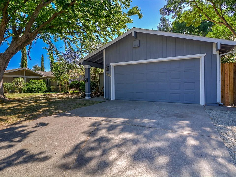 1st image of 5500 College Oak Dr