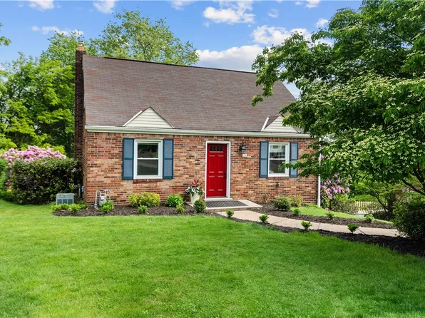 138 Ida Dr, Glenshaw, PA 15116