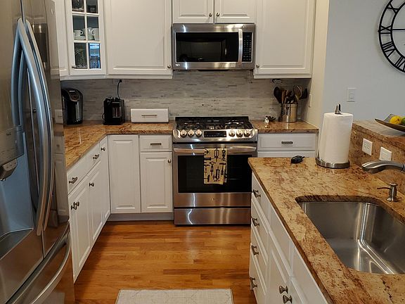 3rd image of 228 Center Meadow Ln