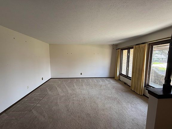 5th image of 850 Palau Pkwy
