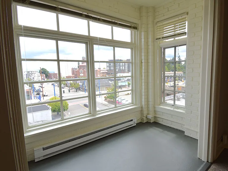 Townhouse Apartments — Photo 7