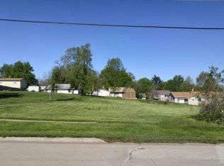 1613 S 16th St, Centerville, IA 52544