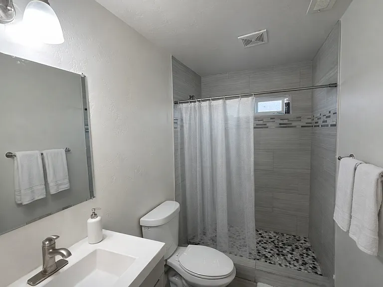 6112 Pembroke Dr — Photo 14