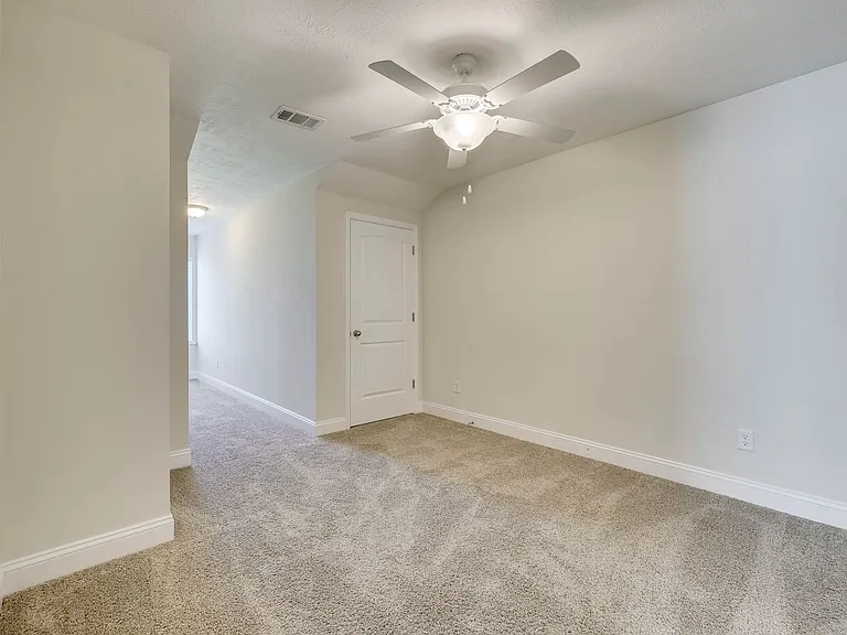 093 Lauren Lane Townhomes — Photo 54