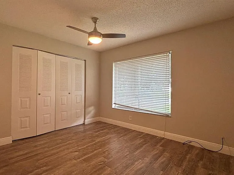 4817 Landover Cir — Photo 17