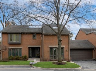 27 Park Ln, Park Ridge, IL 60068