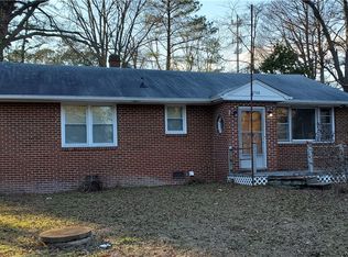 2708 Oak Hill Rd, Petersburg, VA 23805