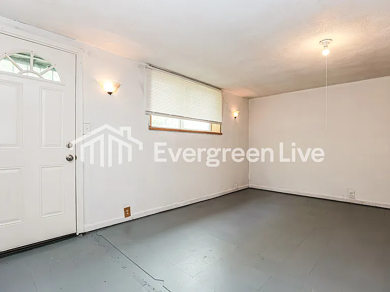 2669 Montana Ave — Photo 13