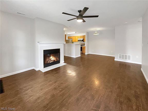 3rd image of 14910 Lenox Dr