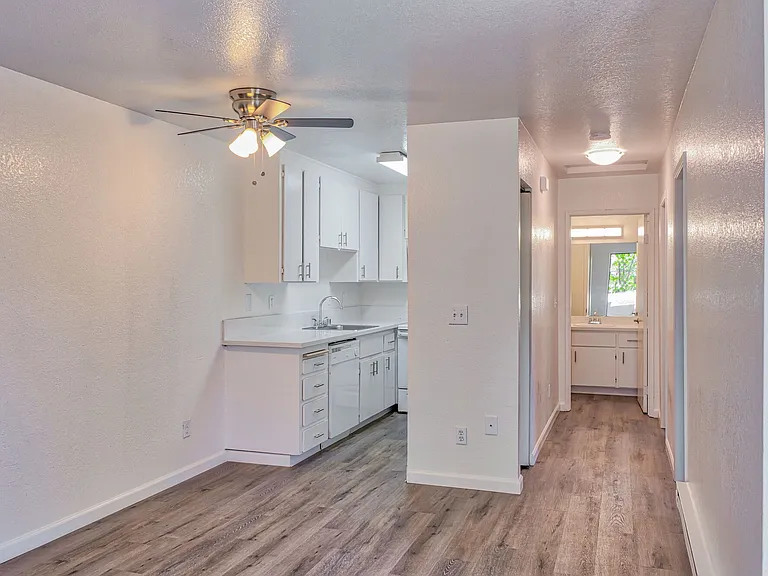 Bayshore Estates — Photo 19