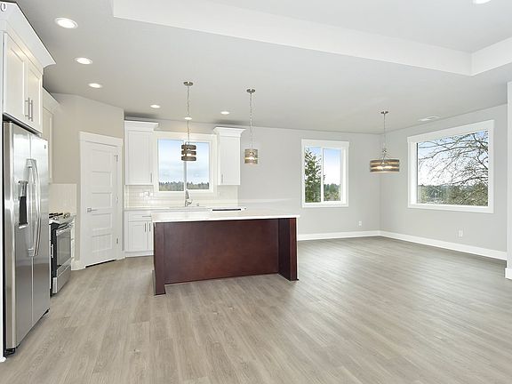5th image of 1202 W Avocet Place