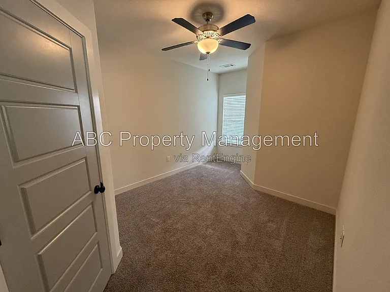 3203 Hillstone Ave — Photo 10