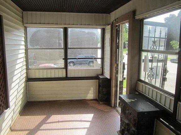 enclosed porch