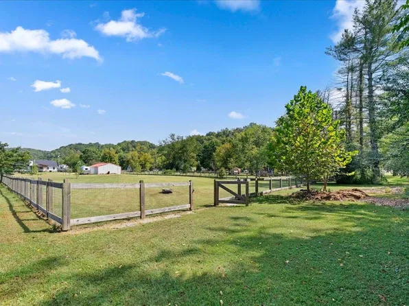 3011 Tyree Springs Rd, Hendersonville, TN 37075