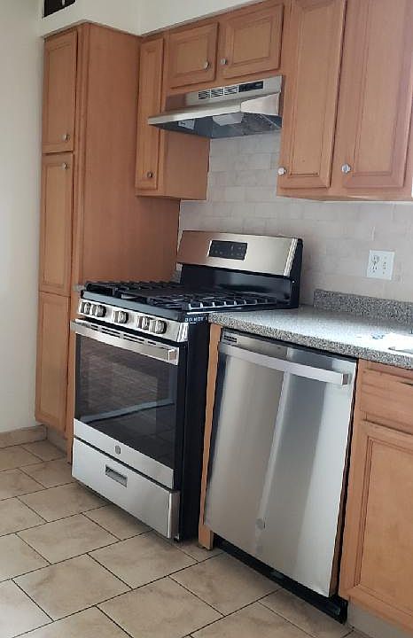 1st image of 117 Glover Ave Floor 2