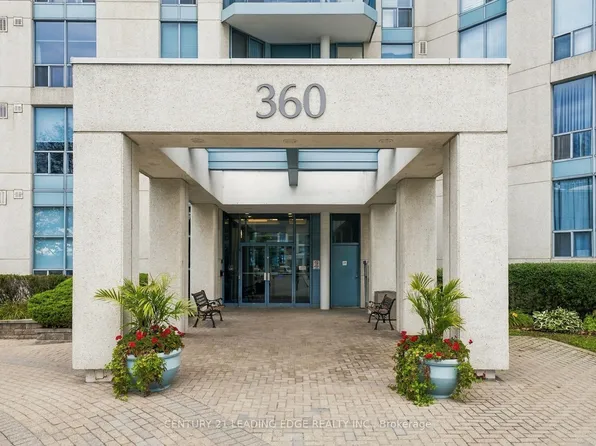 360 Watson St W Unit 807, Whitby, ON L1N 9G2