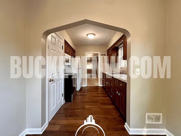 2653 Letchworth Pkwy — Photo 10