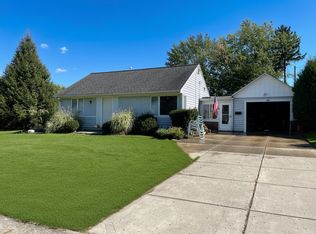 59 N Burbank Dr, Amherst, NY