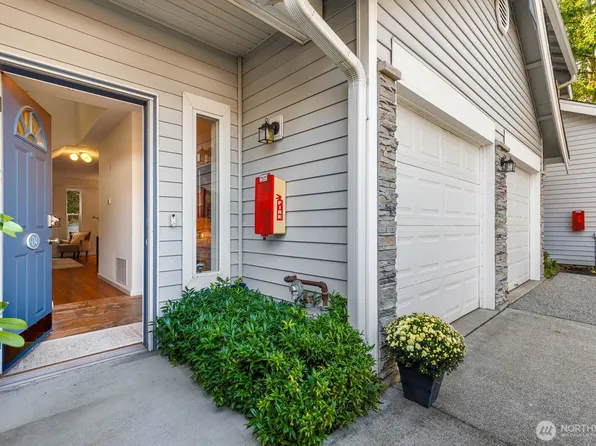 21508 50th Avenue W #D4, Mountlake Terrace, WA 98043