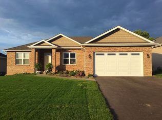 6380 Crystal Brook Ln, Machesney Park, IL 61115