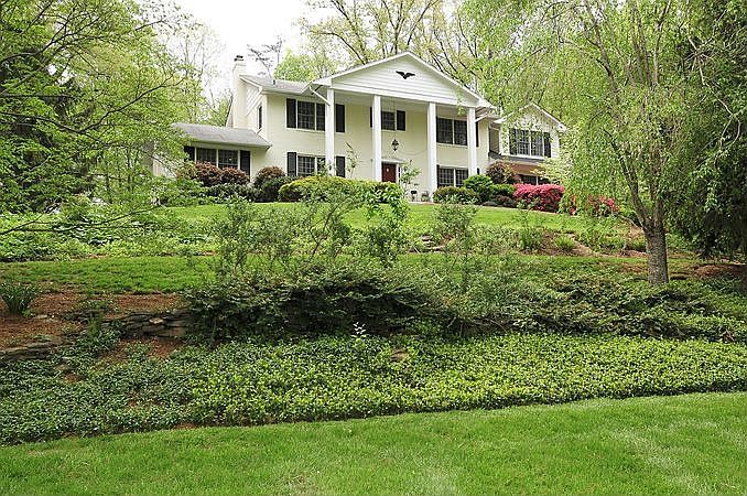 1st image of 1098 Fairbank St