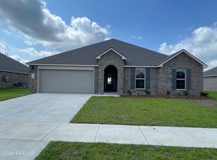 413 Dulworth Ct, Breaux Bridge, LA 70517