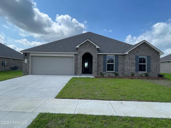 413 Dulworth Ct, Breaux Bridge, LA 70517