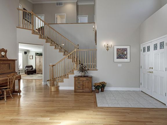 4th image of 2832 Mira Bella Cir