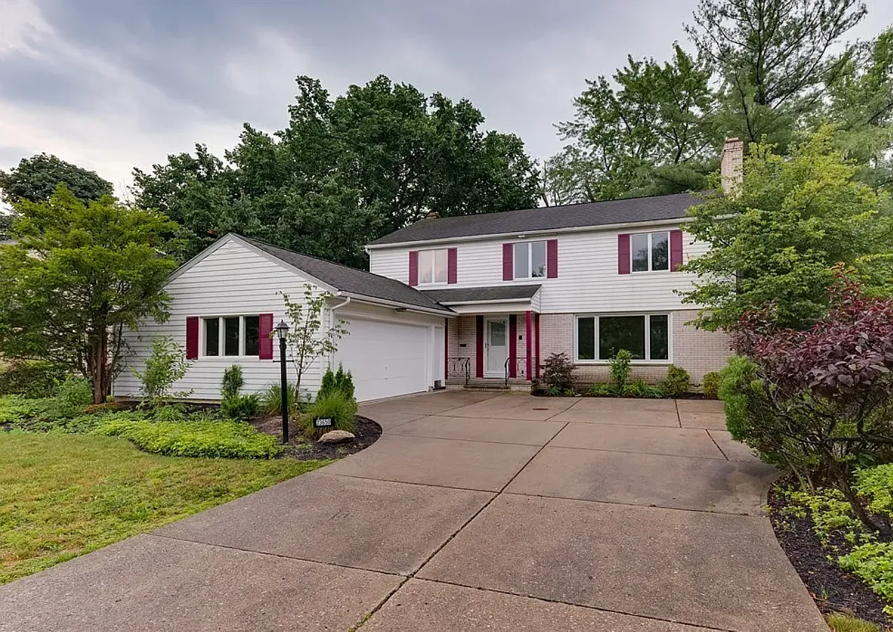 4 bed, 2352 sqft, $3,750 — Photo 1