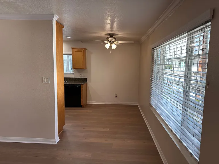 Pointe Pacific Apartment Homes — Photo 40