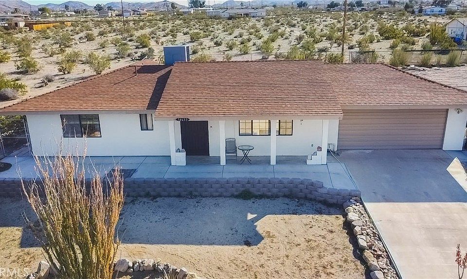 1st image of 74633 Sunset Dr