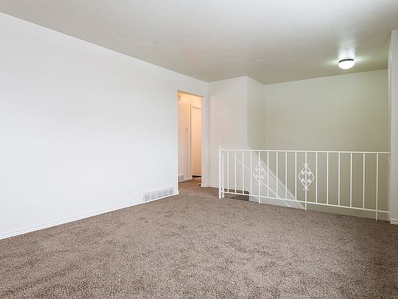 3rd image of 5042 S Jedediah Dr