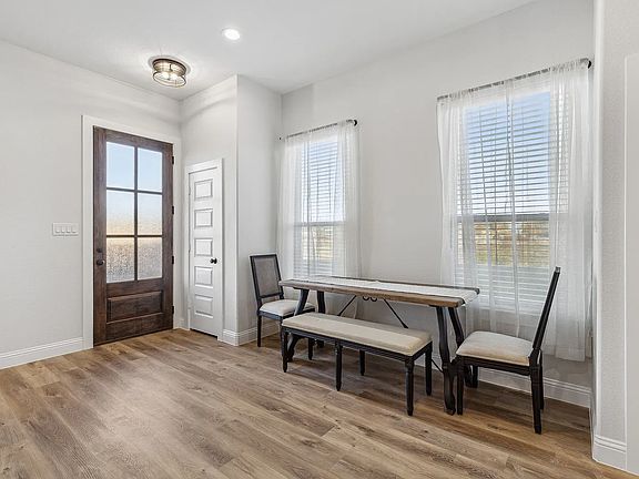 4th image of 4009 Avion Dr