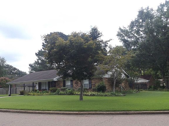 2nd image of 345 Laura Ann Dr
