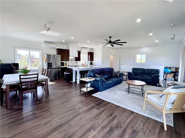 322 Layell Rd, Elkin, NC 28621