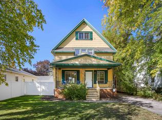 1637 Jackson St, Oshkosh, WI 54901