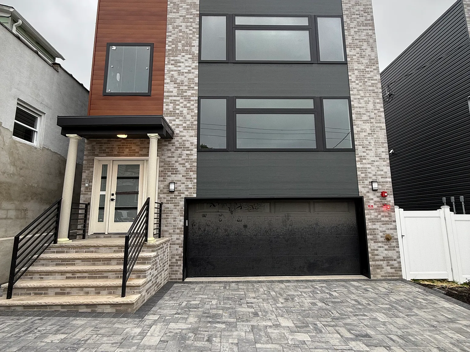6810 Smith Ave — Photo 3