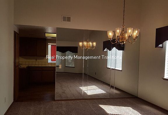 4th image of 1224 Magnolia Dr