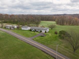 136 Canyon Rd SE, Carrollton, OH 44615