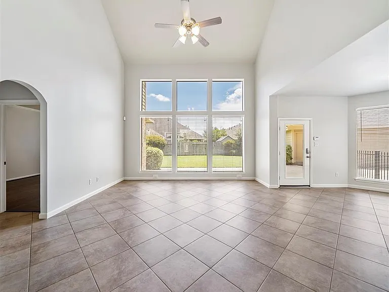 26235 Salt Creek Ln — Photo 16