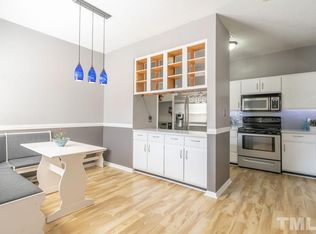 6020 Winterpointe Ln APT 201, Raleigh, NC 27606