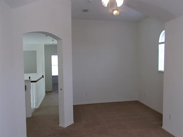 2112 Lake Fork Ln — Photo 6