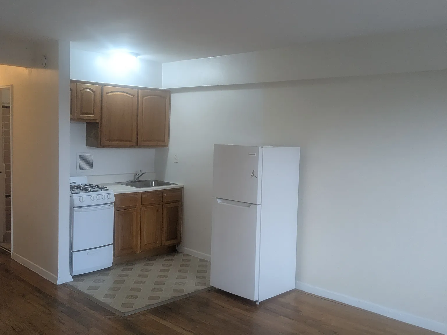 86-19 Elmhurst Avenue — Photo 1