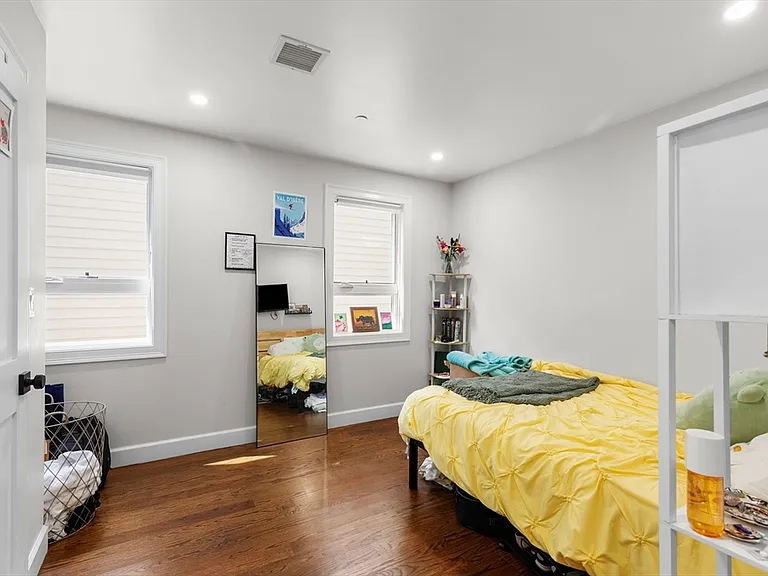 303 Silver St #1 — Photo 8