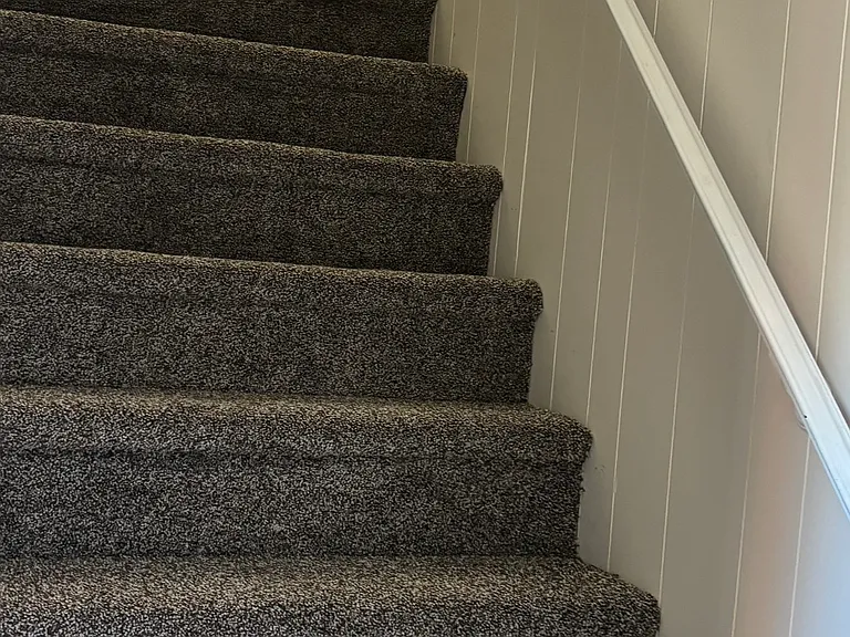 21 Hertz Ct — Photo 2
