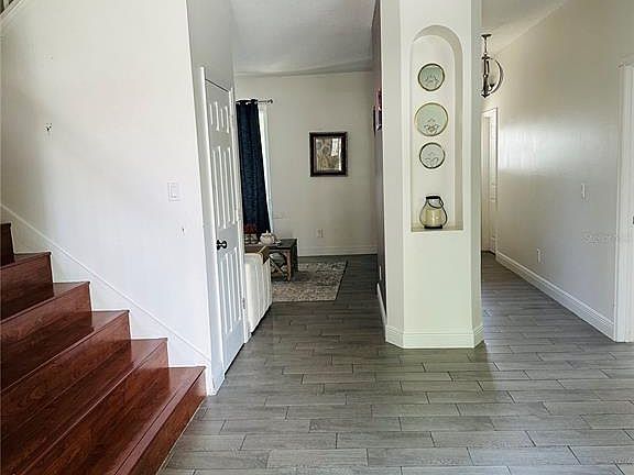 4th image of 2283 Stone Cross Cir